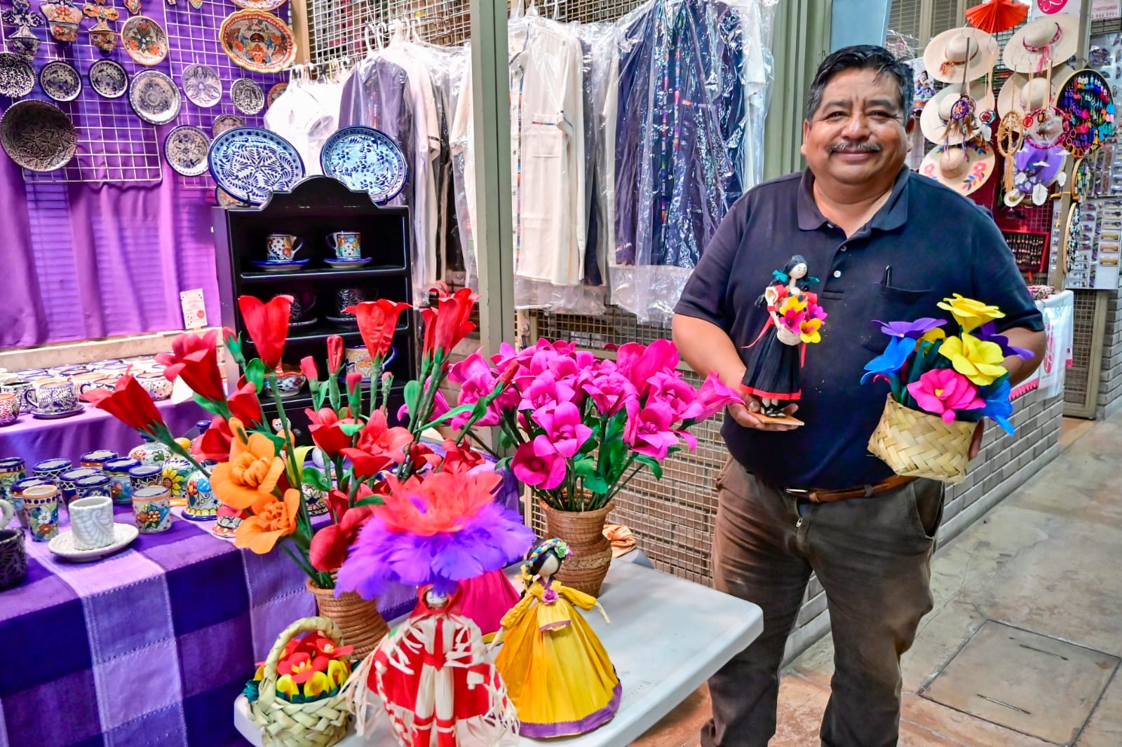 Invita el Ayuntamiento de la capital a visitar el mercado de artesanos y descubrir el arte hecho en Tlaxcala